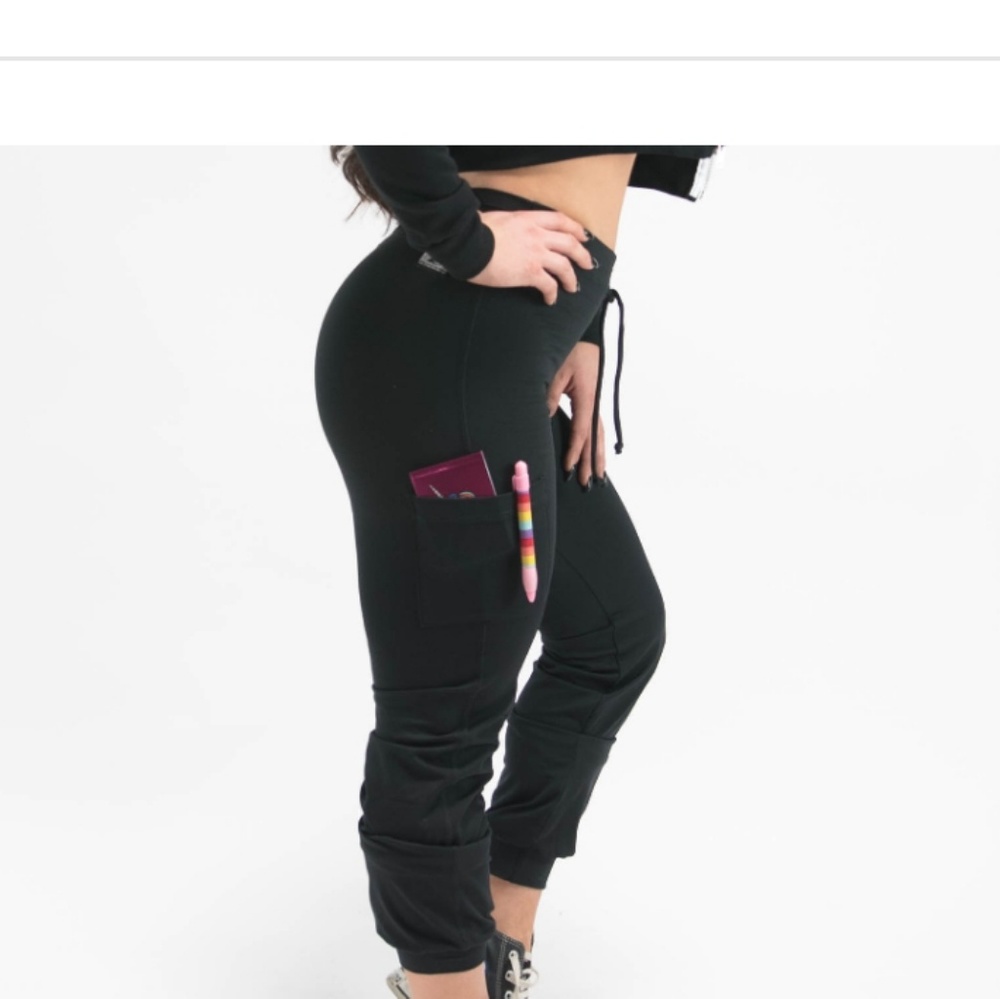 Celestial bodiez black small joggers